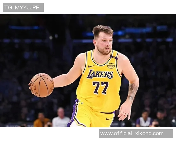 东契奇表现起伏不定25投仅7中仍砍下29分但失误频繁影响球队表现